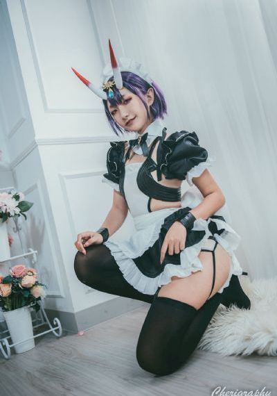 女机械人
