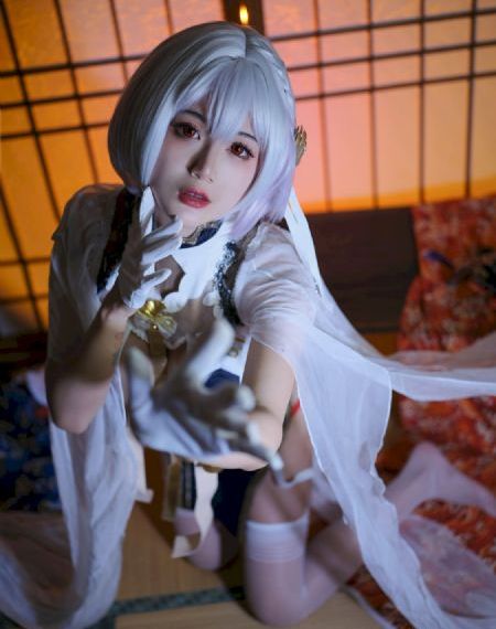 打白嫩光屁屁女网站