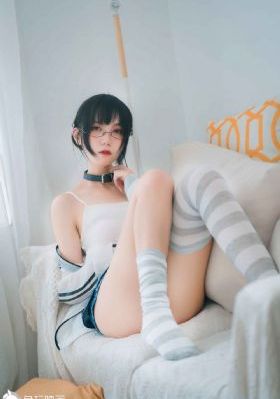 迷人的保姆电影在线观看