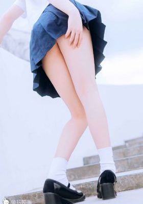 年轻的保母