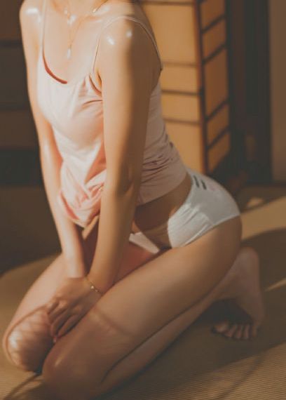 美女的胸100%露出无遮挡