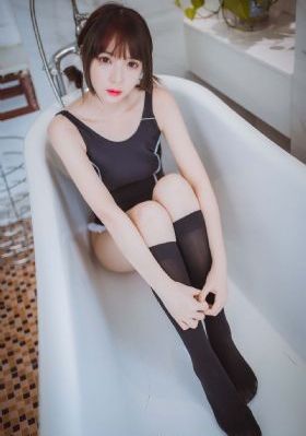 女人扒开腿让男人狂桶60分钟